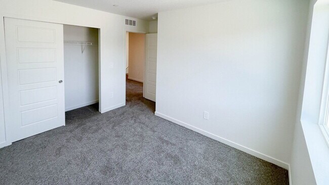 Building Photo - 3909 Crater St