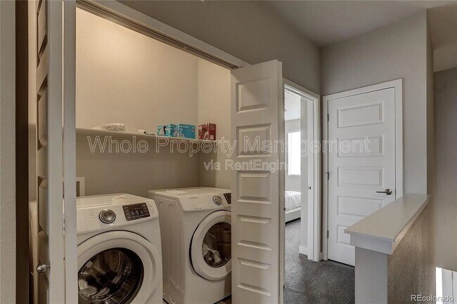 Building Photo - 6605 Warren Dr