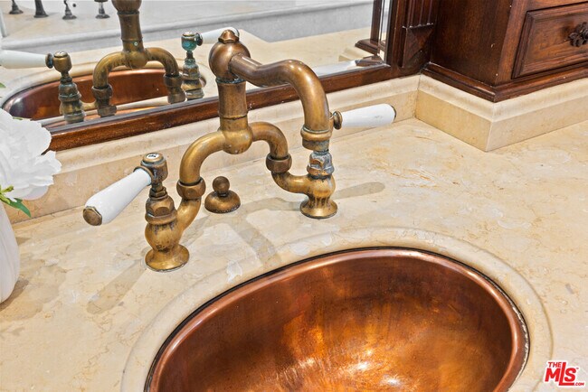 Building Photo - 13045 Ripple Creek Ln