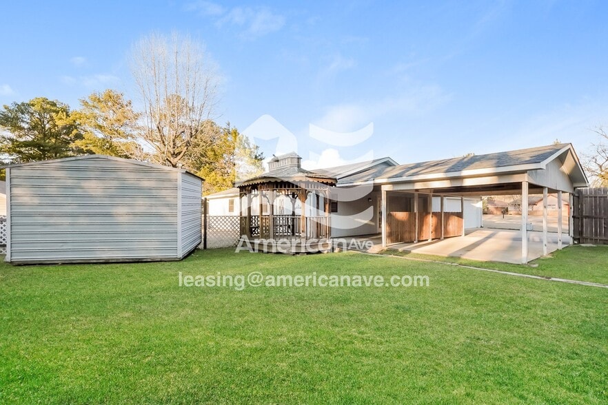 Building Photo - 42 Fox Glen Cir