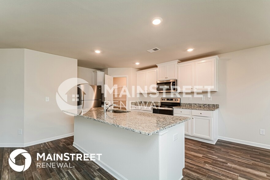 Building Photo - 489 Turning Lk Dr