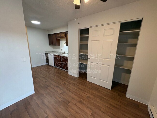 Building Photo - 17890 SW Alexander St