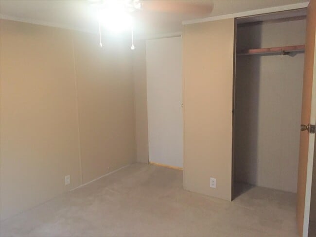 Building Photo - 8117 Delta Dr