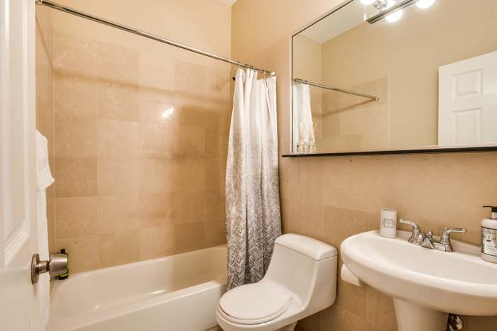 Guest Bathroom - 5012 S Calumet Ave
