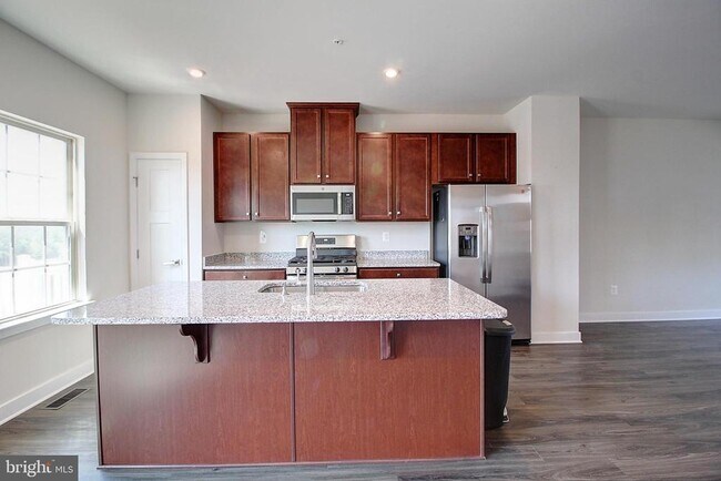 Building Photo - 10621 Saponi Dr