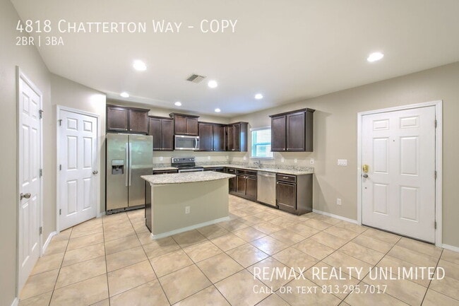 Building Photo - 4818 Chatterton Way