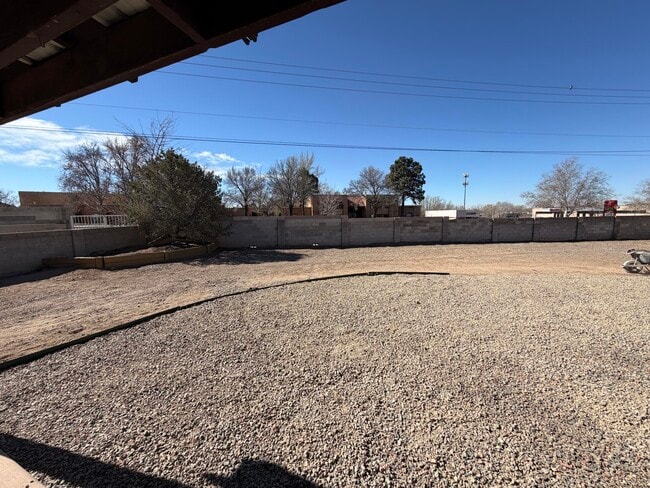 Building Photo - 6500 Martin Ct NE