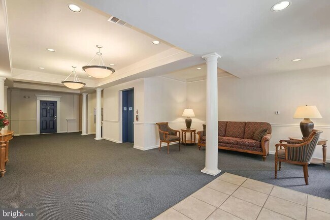 Building Photo - 2911 Deer Hollow Way