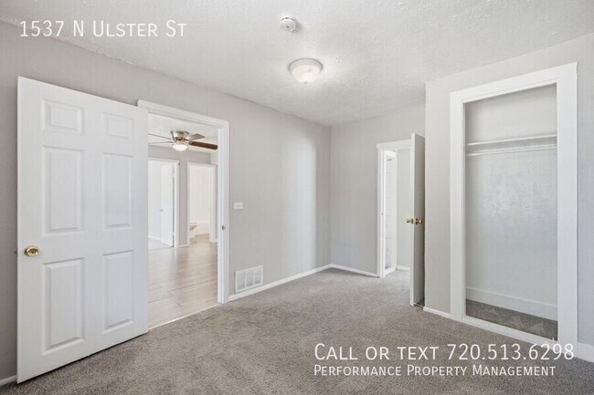 Building Photo - 1537 Ulster St