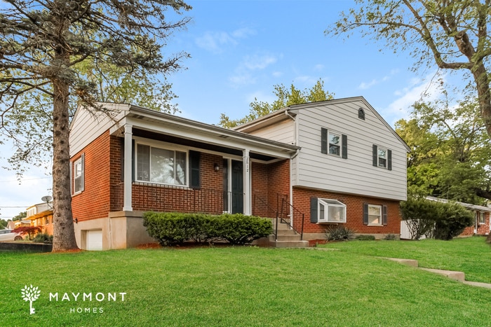 Building Photo - 2512 Grosvenor Dr