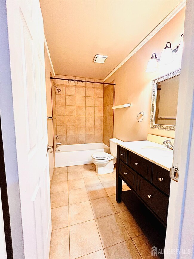 Building Photo - 4183 Bayberry Ct