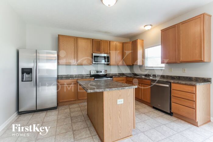 Building Photo - 18185 Knobstone Way