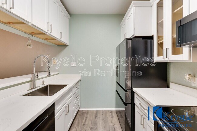 Building Photo - 1201 Glen Cove Pkwy