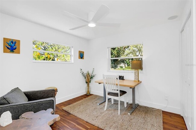 Building Photo - 1640 Palm Ave