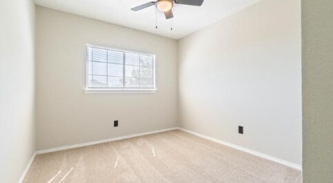 Building Photo - 10112 Sunset Pl