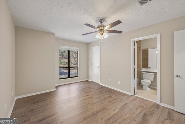 Building Photo - 408 Warm Springs Cir