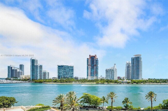 Building Photo - 7154 Fisher Island Dr