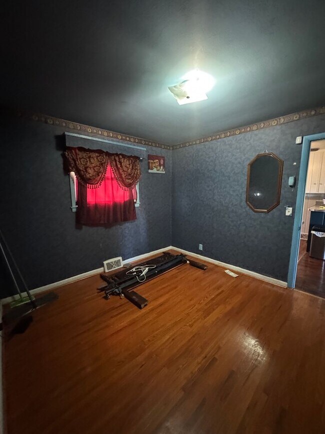 Building Photo - Spacious Brick Home in Desirable Inglewood – East Nashville