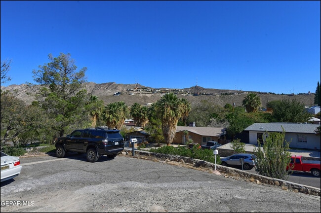 Building Photo - 3609 Okeefe Dr