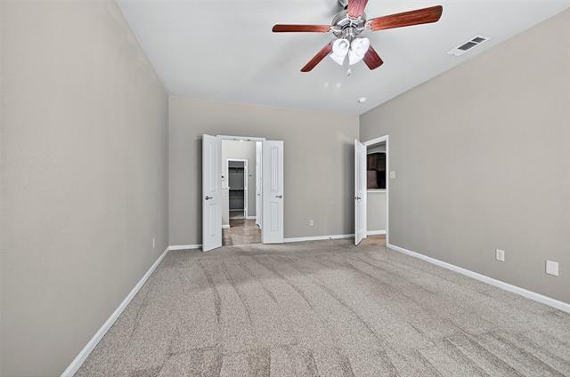 Building Photo - 405 Roger Graves Cir