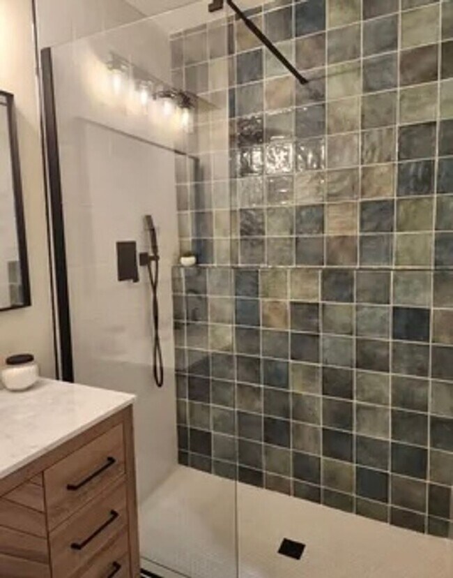 Building Photo - Fully Renovated 3 Bedroom 2 Bath Home in Forest Acres