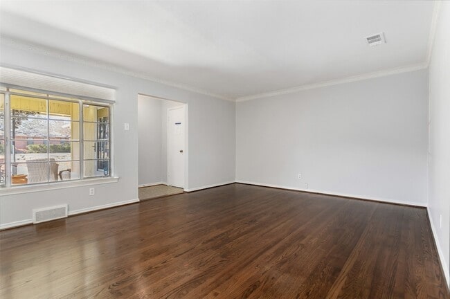 Building Photo - 6520 St Moritz Ave