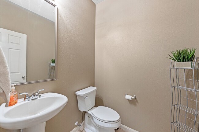 Building Photo - 9807 Opal Rock Dr