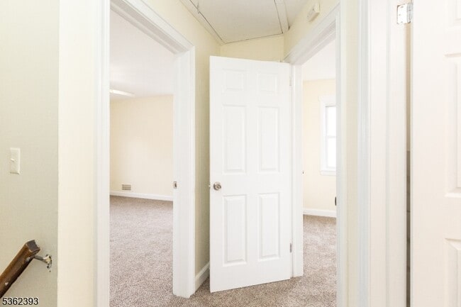 Building Photo - 78 Koyen St
