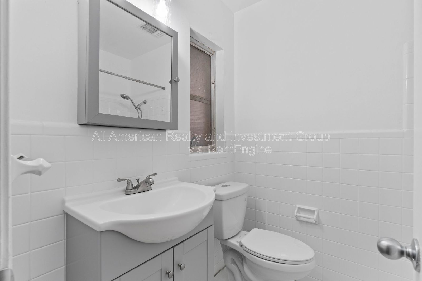 Building Photo - 26 Anastasia Dr SE