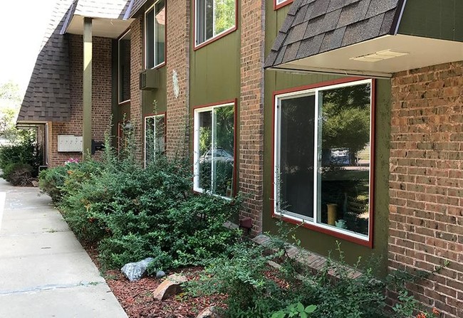 Building Photo - 2 bedroom in Lakewood CO 80214