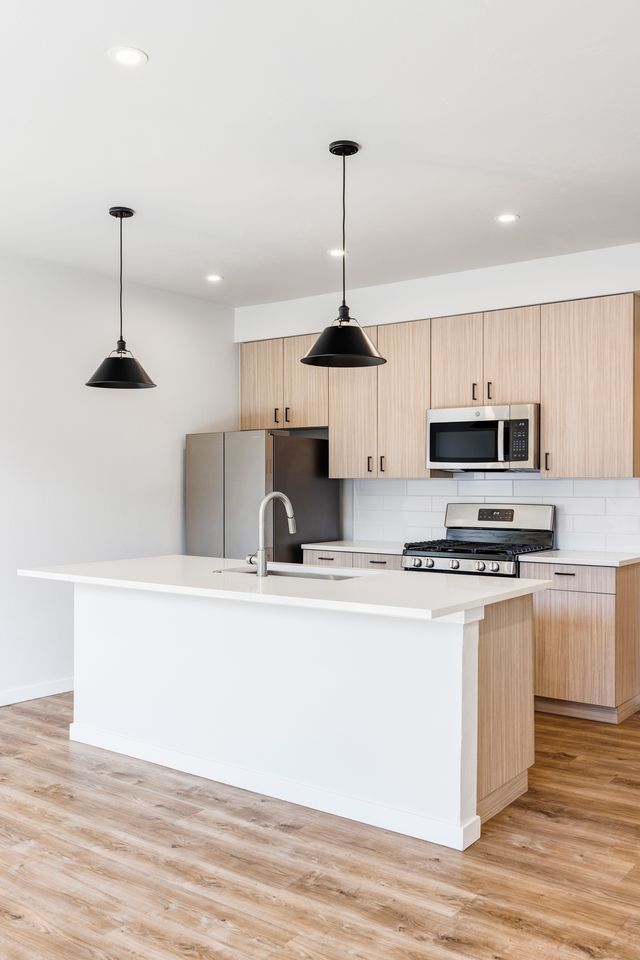 Building Photo - Logan Square Apartments