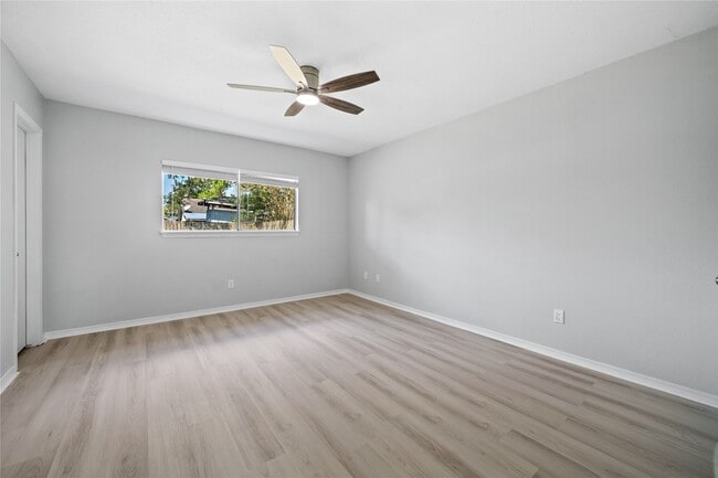 Building Photo - 20109 Misty Pines Dr