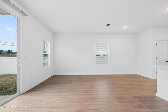 Building Photo - 1460 Jeremiah St