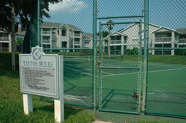 Building Photo - Beautiful 1 bed 1 bath condo in pristine l...