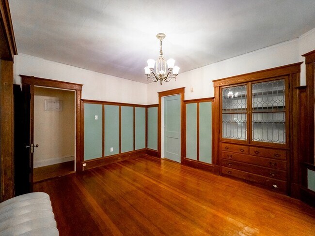 Building Photo - 67 Hampstead Rd