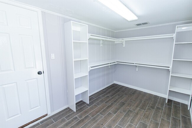 Building Photo - 1510 Walton St