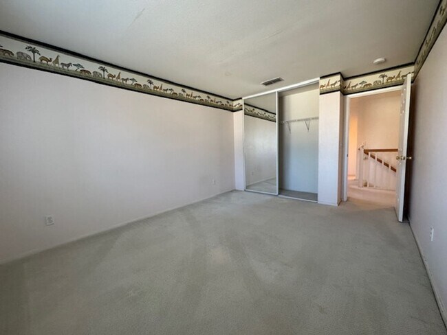 Building Photo - Gold River 4 Bedroom with Large Brick Patio in backyard!