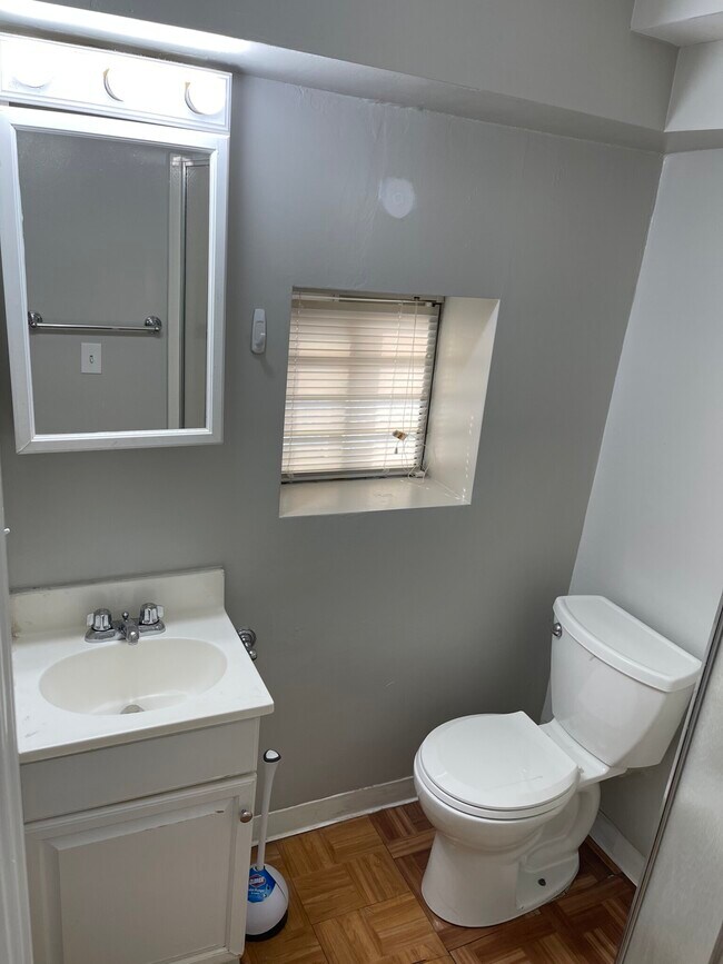 Building Photo - 838 Beacon St