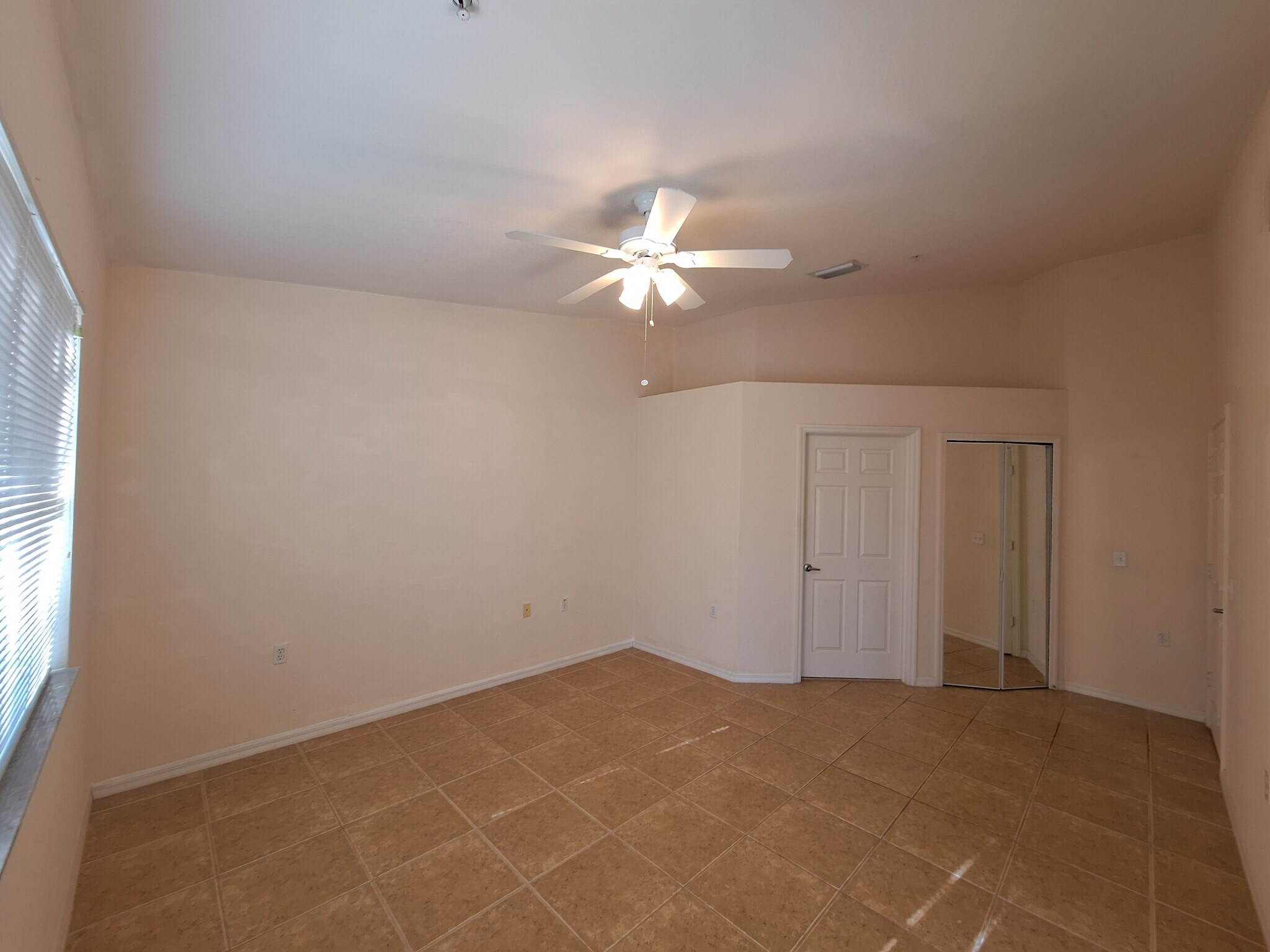 Msin bedroim - 25727 Lake Amelia Way