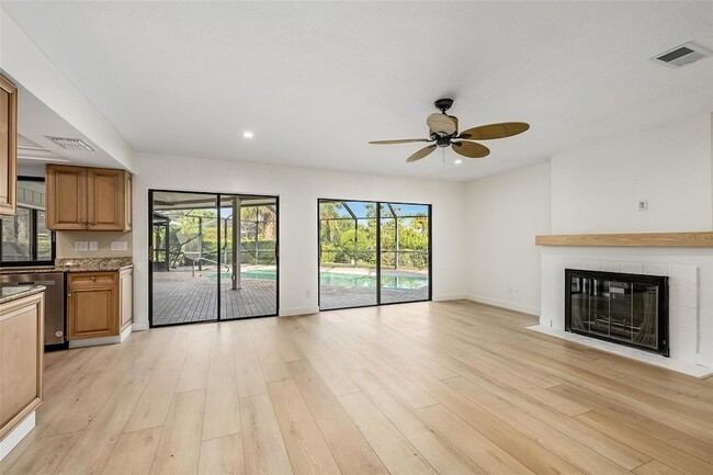 Building Photo - 5 Cache Cay Dr