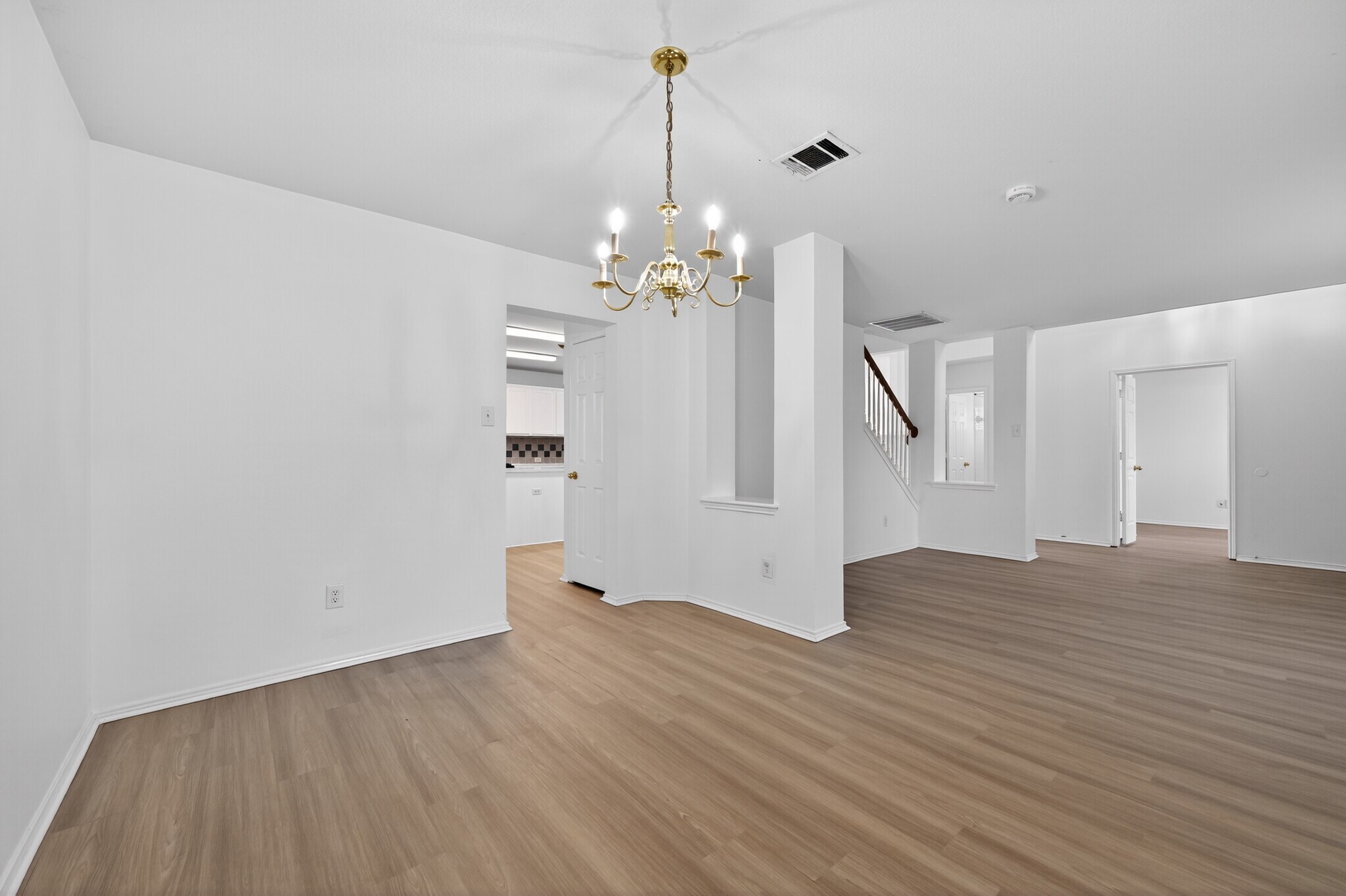 Building Photo - 2125 Elm Falls Pl