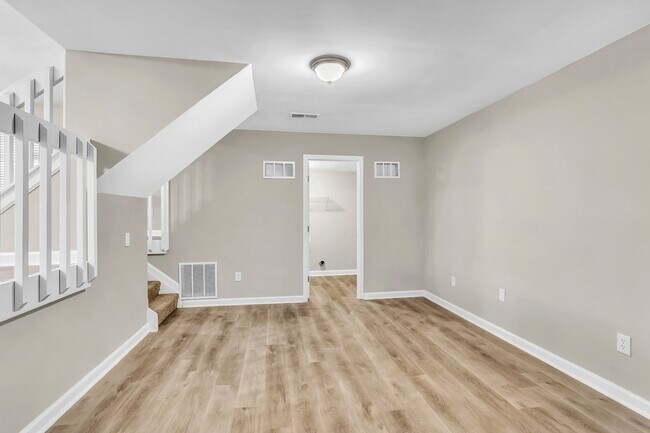 Building Photo - 755 Forest Path