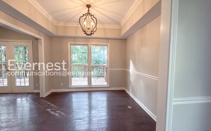 Building Photo - 1617 Beckham Dr