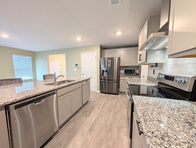 Building Photo - Long Term Rental Home at the Edge of Conway & Aynor, SC