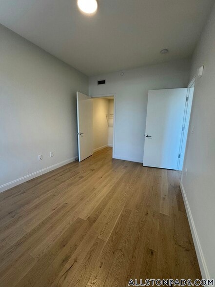 Building Photo - 55 Brighton Ave