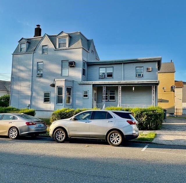Building Photo - 742 Avenue A