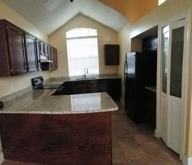 High Ceiling / spacious Kitchen - 7438 Victoria Cir