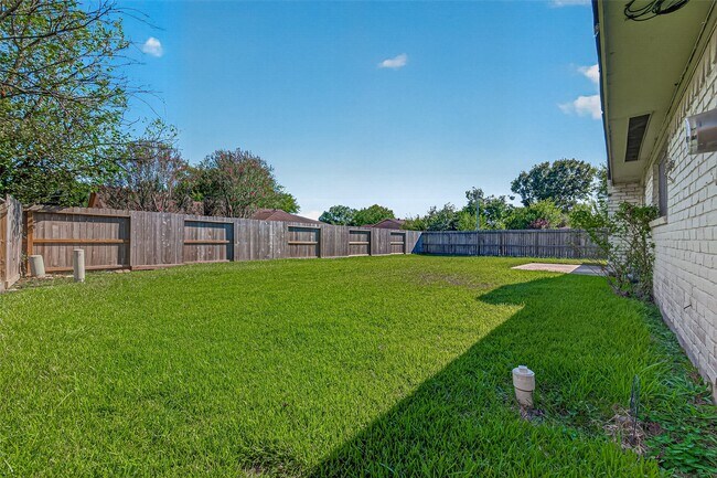 Building Photo - 9850 Sagebud Ln