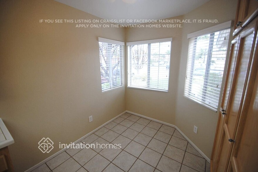 Building Photo - 40053 Adian Ct