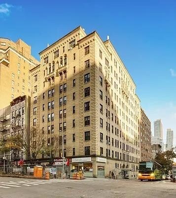 Building Photo - 201 E 35th St
